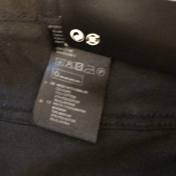 NWT - H&M Jeans Super Skinny Fit Black Denim Stretch Mid Rise Size 30 B82 - Picture 7 of 10